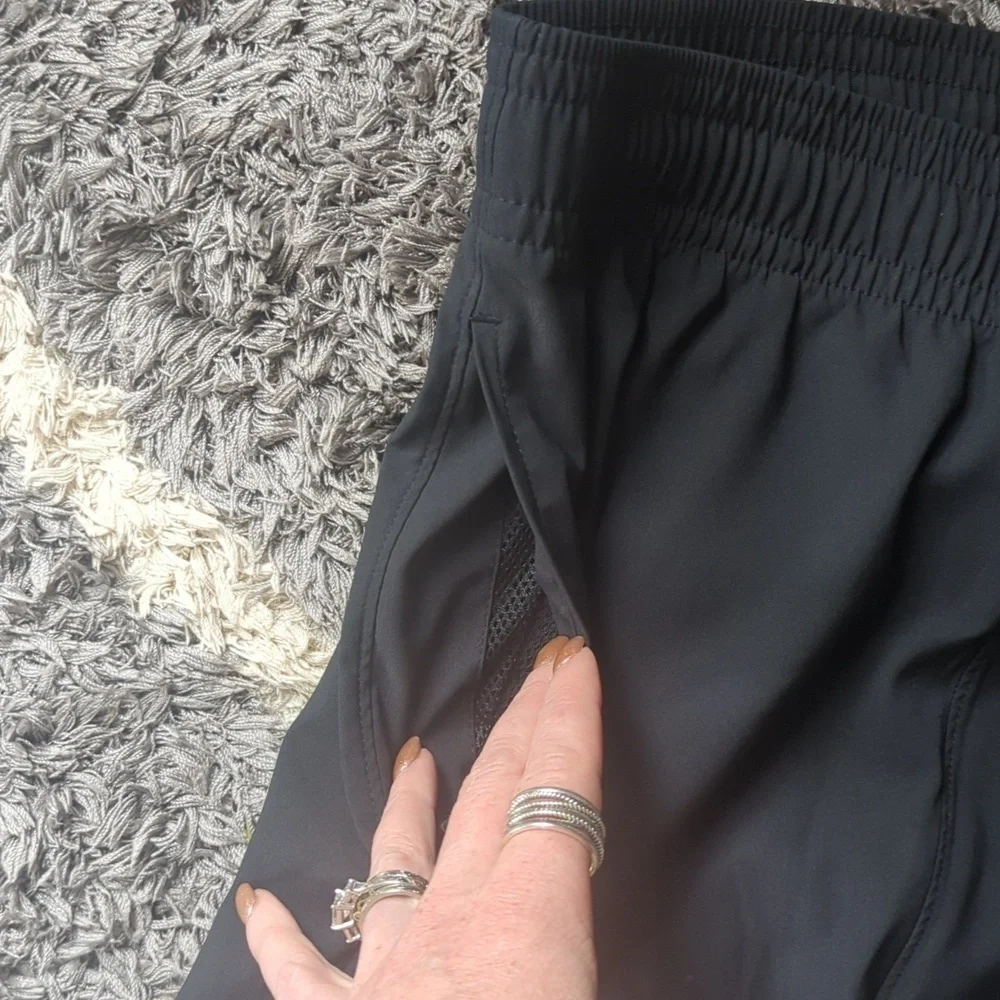 Under Armour Black Athletic Sweat Pants Youth Size XL